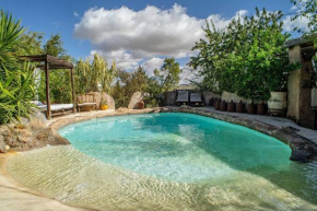 Charming House in Loja with Private Pool, Loja